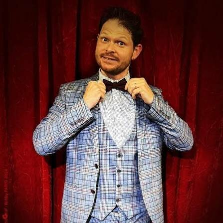 MAXENCE VIRE (FRANCIA) MAGIA en Teatro