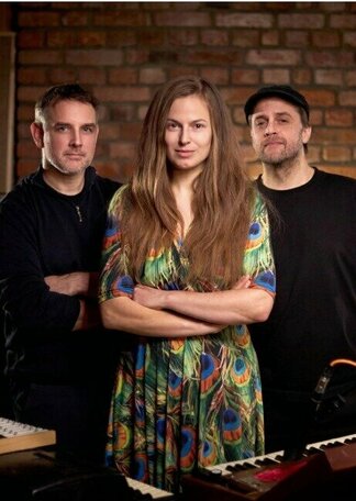 Klapa, Beeuwsaert & Szczycinski