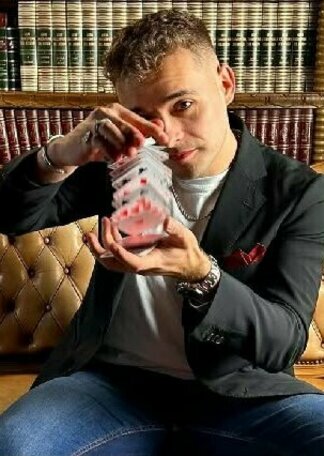 Marcos Waldemar. Magia