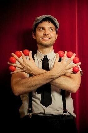 3,2,1... MAGIA con Alexku en Teatro