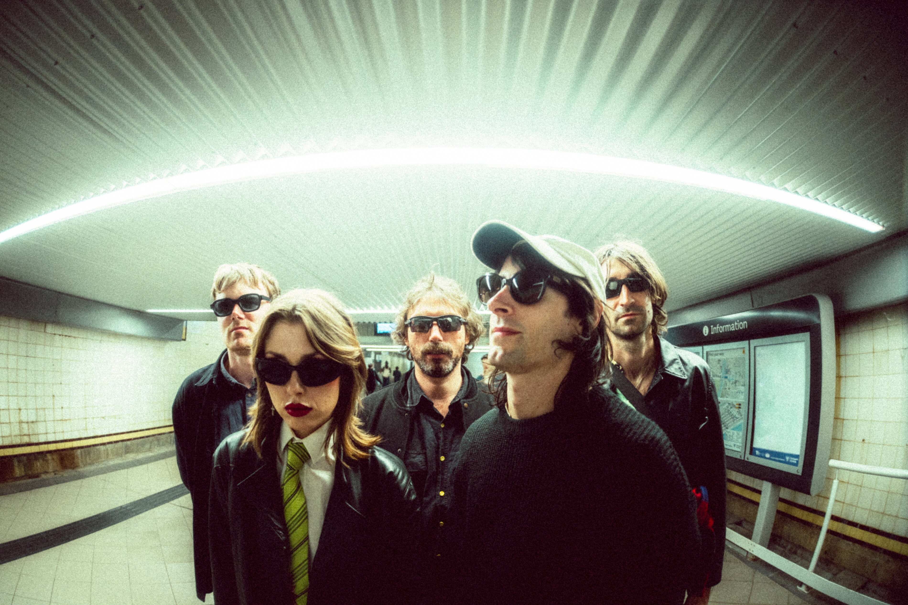 KOSMETIKA (AUSTRALIA) en SALA CREEDENCE - Zaragoza