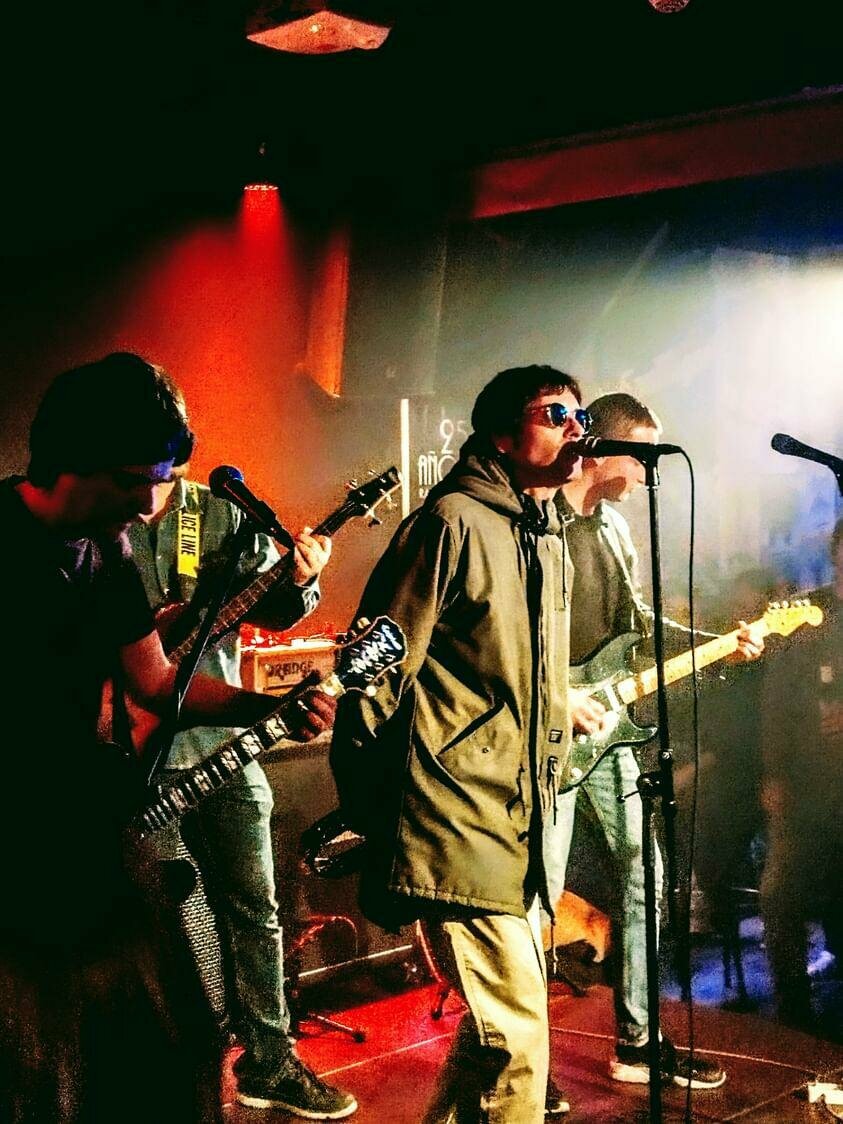 Tributo a Oasis